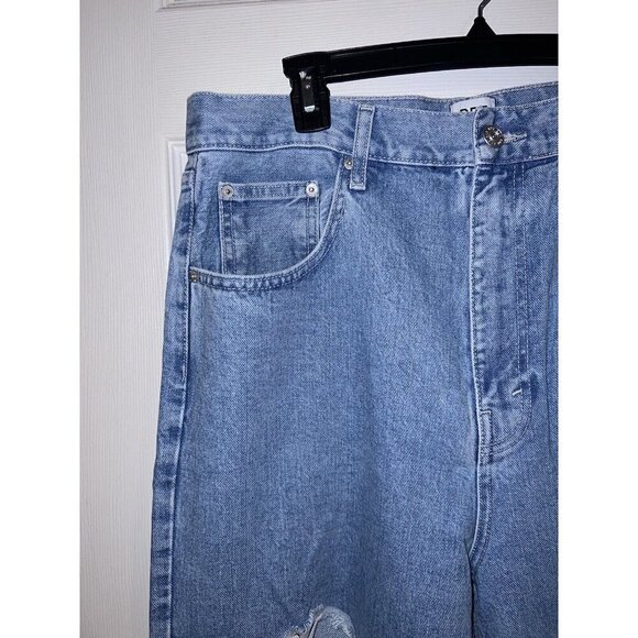 BDG Urban Outfitters Baggy Boyfriend Medium Wash Denim Distressed Size 32 - Picture 3 of 11
